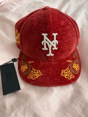 Kith x New Era for the New York Mets Chenille 59FIFTY Fitted Hat